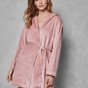 Women's Pink Hooded Robe